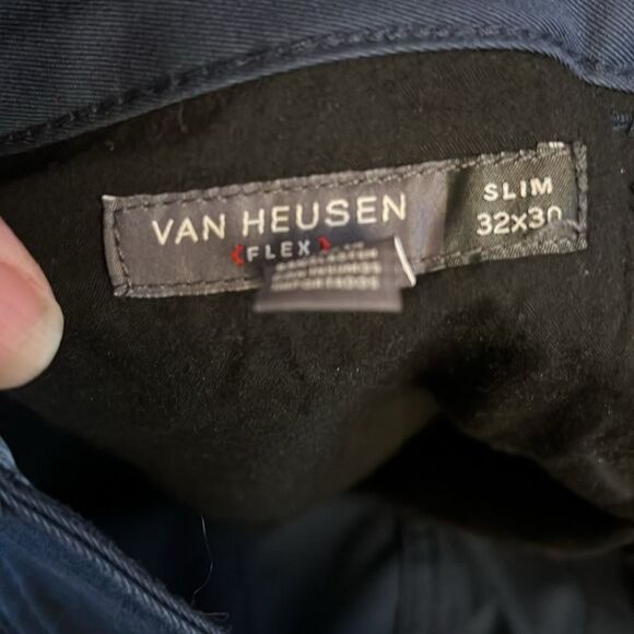 Van Heusen flex pants color navy size 32/30 - Picture 4 of 4